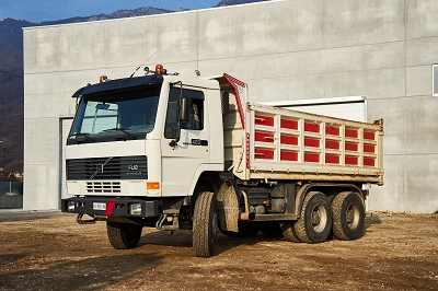 AUTOCARRO 3 ASSI M.O. 33 TON